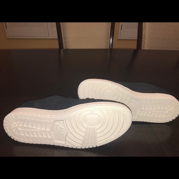 New Nike Air Jordan 1 Retro Low Python Sneaker 9.5 - Picture 8 of 13